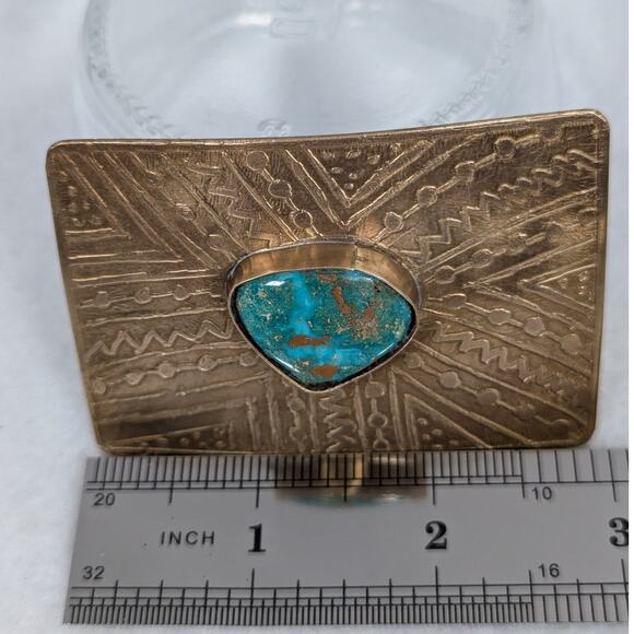 Belt buckle "Nu Gold"  Red brass Etched +Oxidized 41grams - Picture 3 of 7